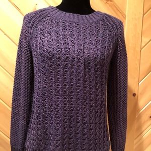 Small Calvin Klein purple sweater, rounded hem